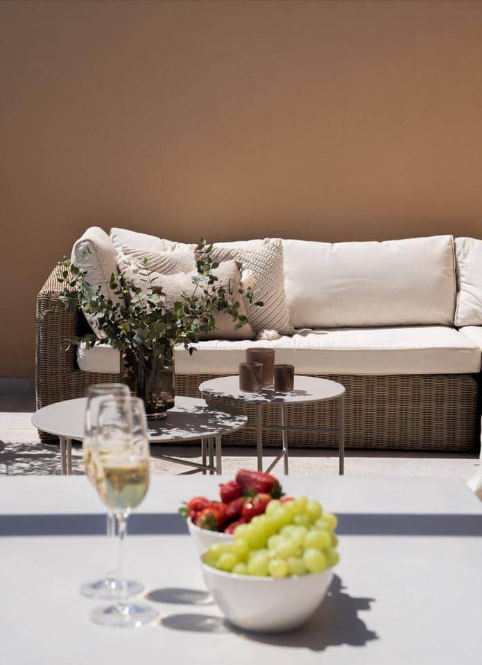 Piso de 2 habitaciones en Benahavís en venta con garaje - 645.000 € (Ref: 8697506)