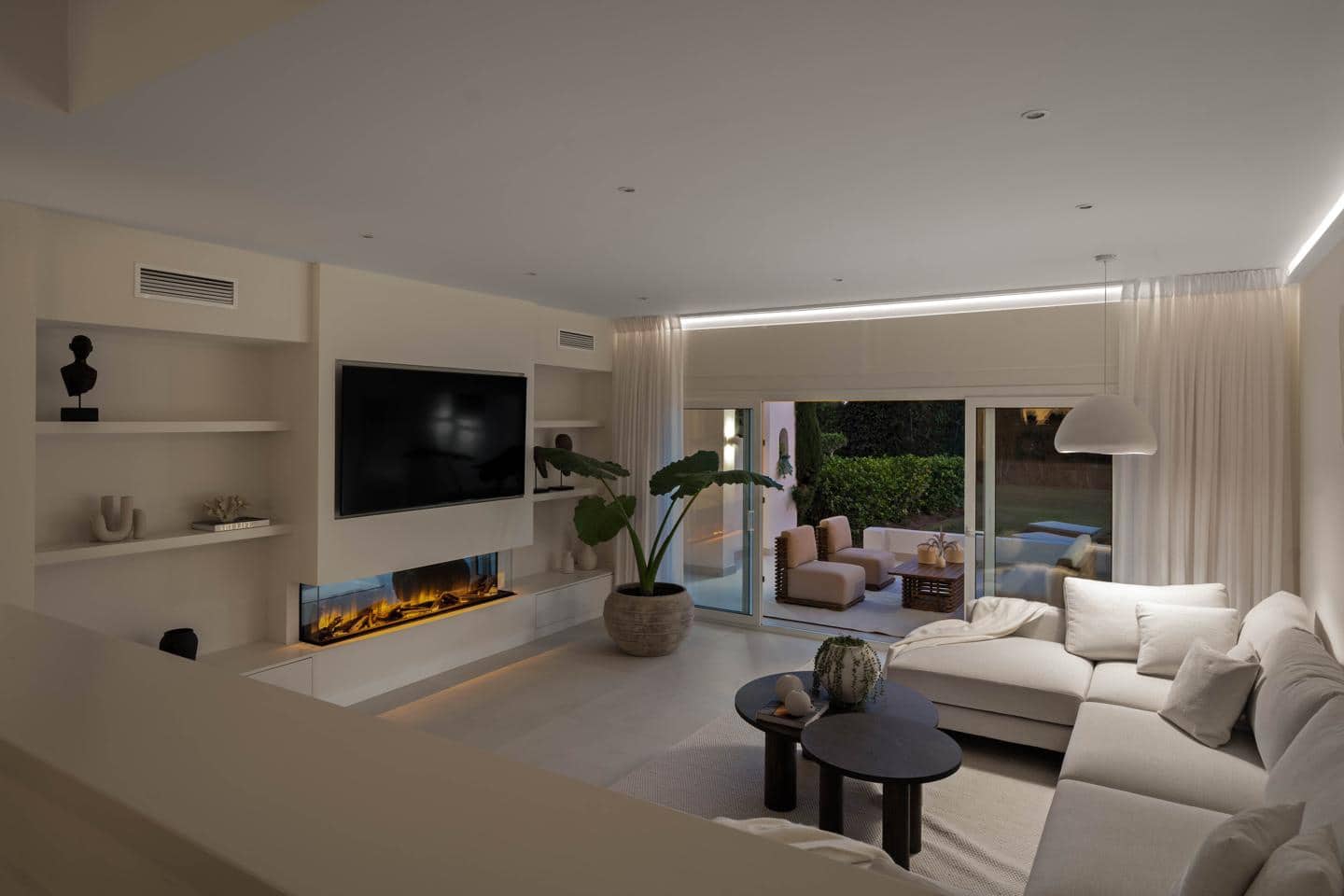 3 sypialnia Willa na sprzedaż w Marbella z basenem garażem - 1 750 000 € (Ref: 8697517)