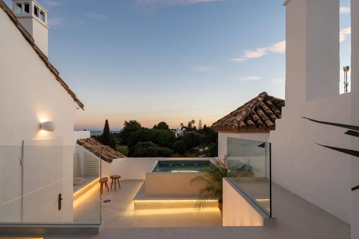 3 sypialnia Willa na sprzedaż w Marbella z basenem garażem - 1 750 000 € (Ref: 8697517)