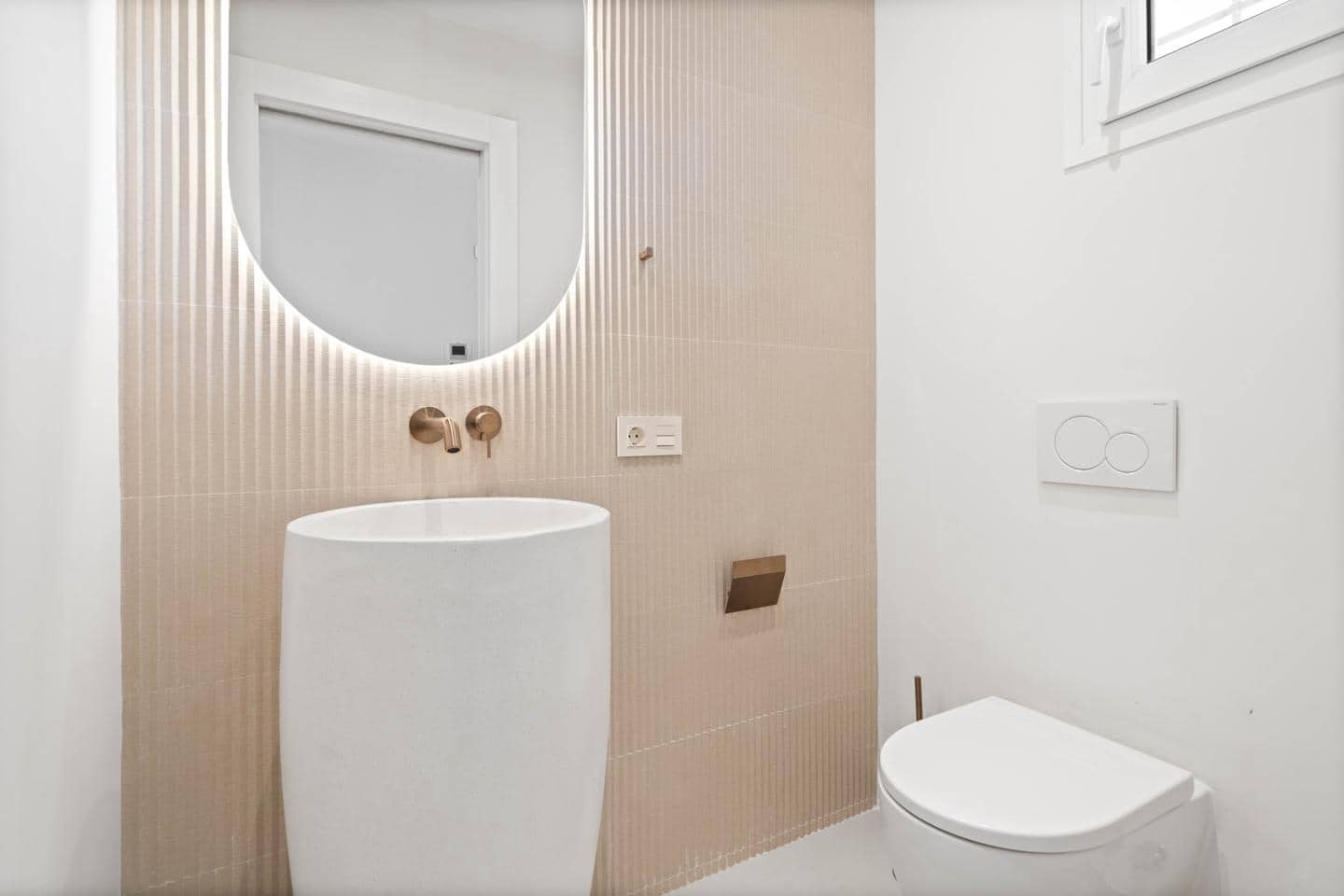 3 sypialnia Willa na sprzedaż w Marbella z basenem garażem - 1 750 000 € (Ref: 8697517)