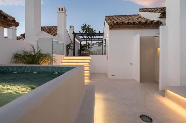 3 chambre Villa/Maison à vendre à Aloha Golf, Marbella avec piscine garage - 1 750 000 € (Ref: 8697517)