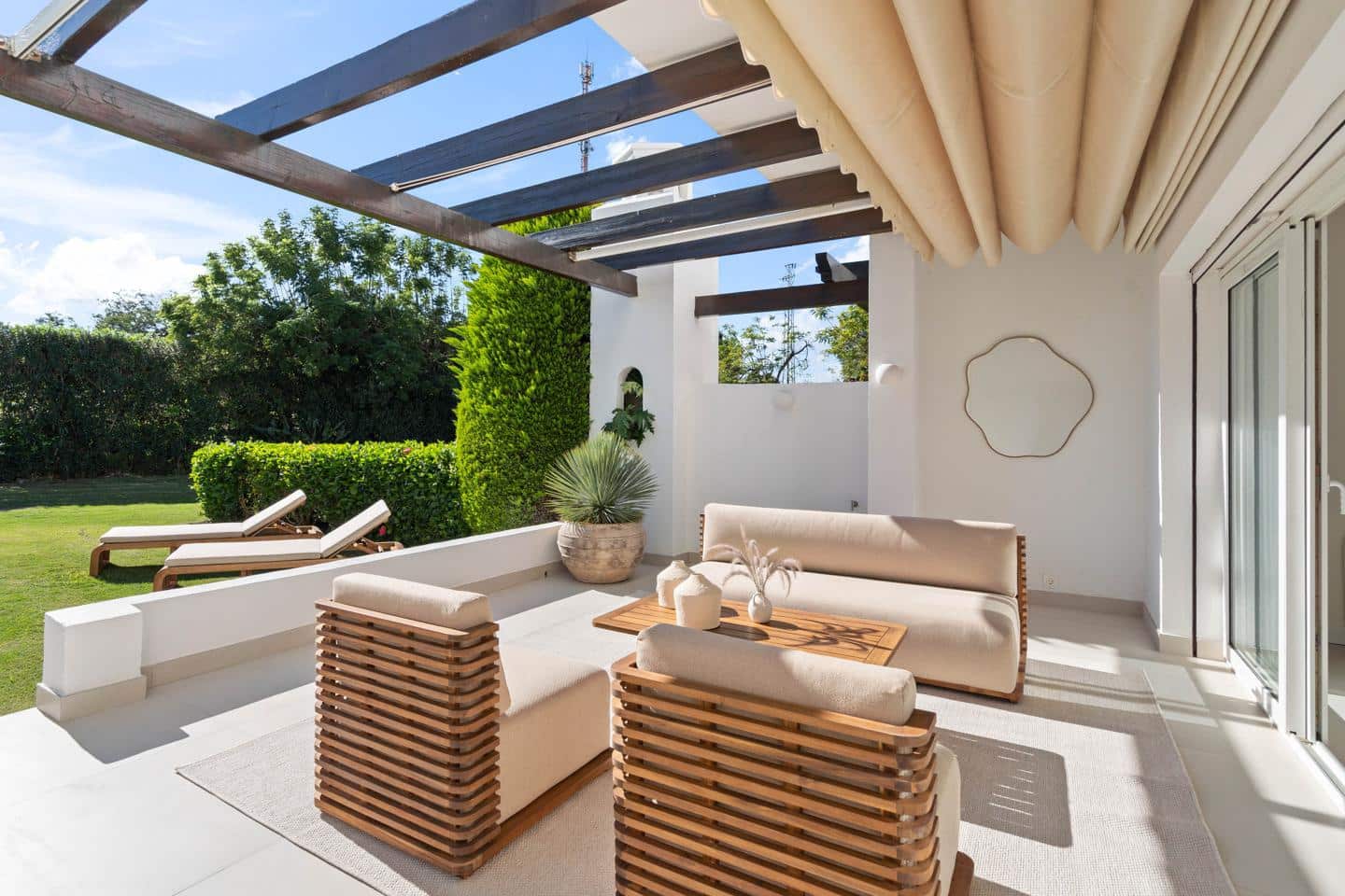 3 sypialnia Willa na sprzedaż w Marbella z basenem garażem - 1 750 000 € (Ref: 8697517)