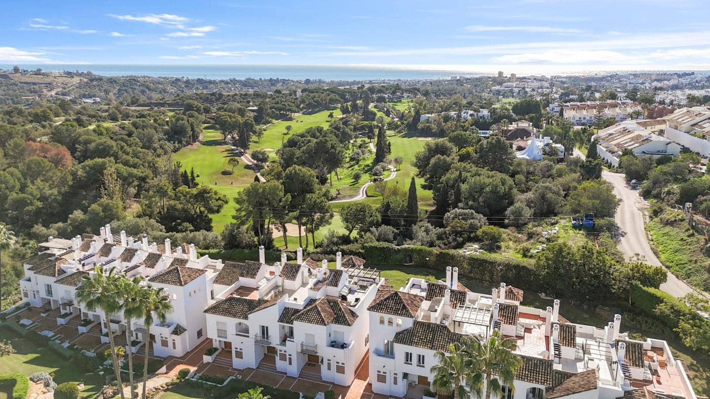 3 sypialnia Willa na sprzedaż w Marbella z basenem garażem - 1 750 000 € (Ref: 8697517)