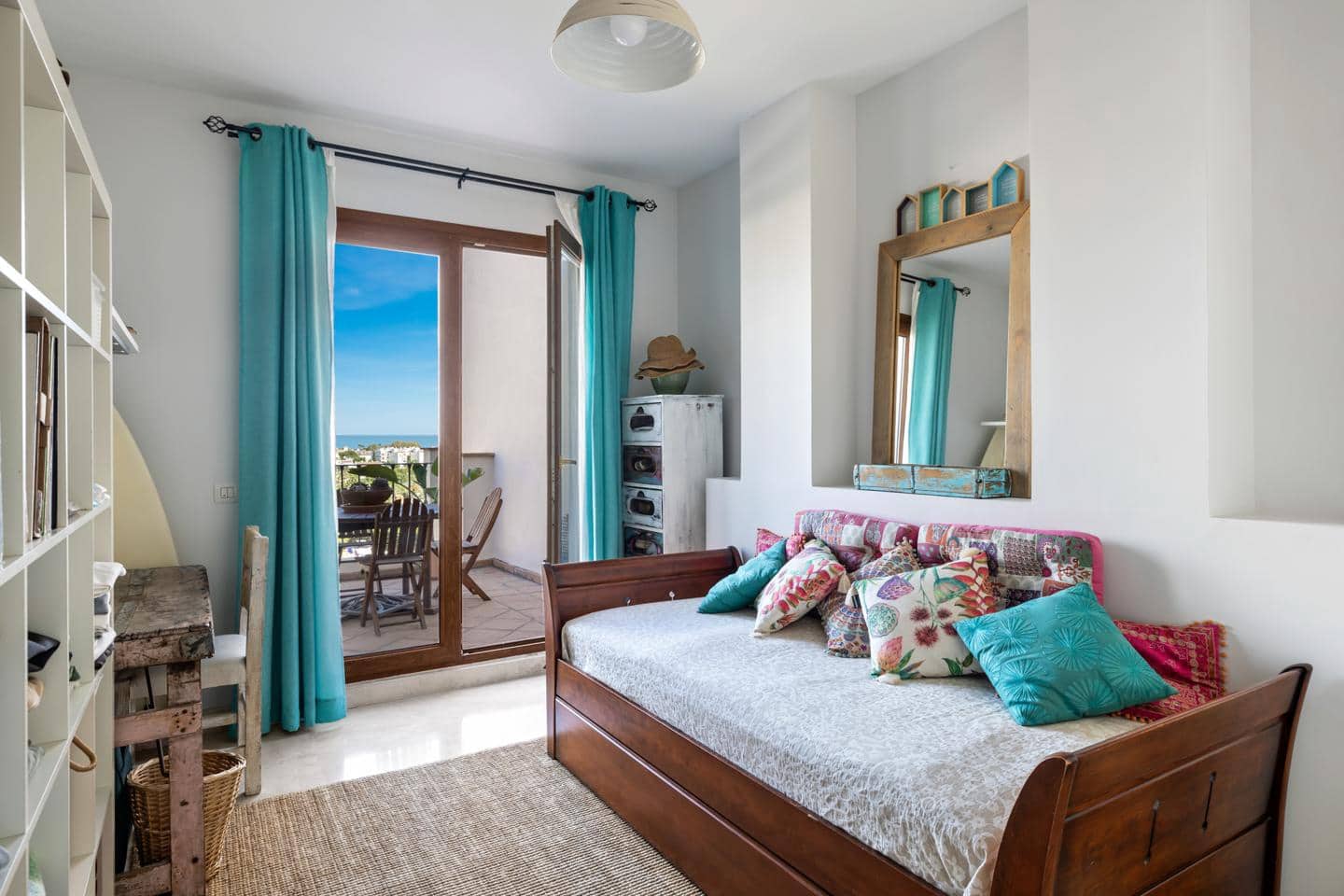 4 sypialnia Willa na sprzedaż w El Paraiso z basenem garażem - 695 000 € (Ref: 8727038)