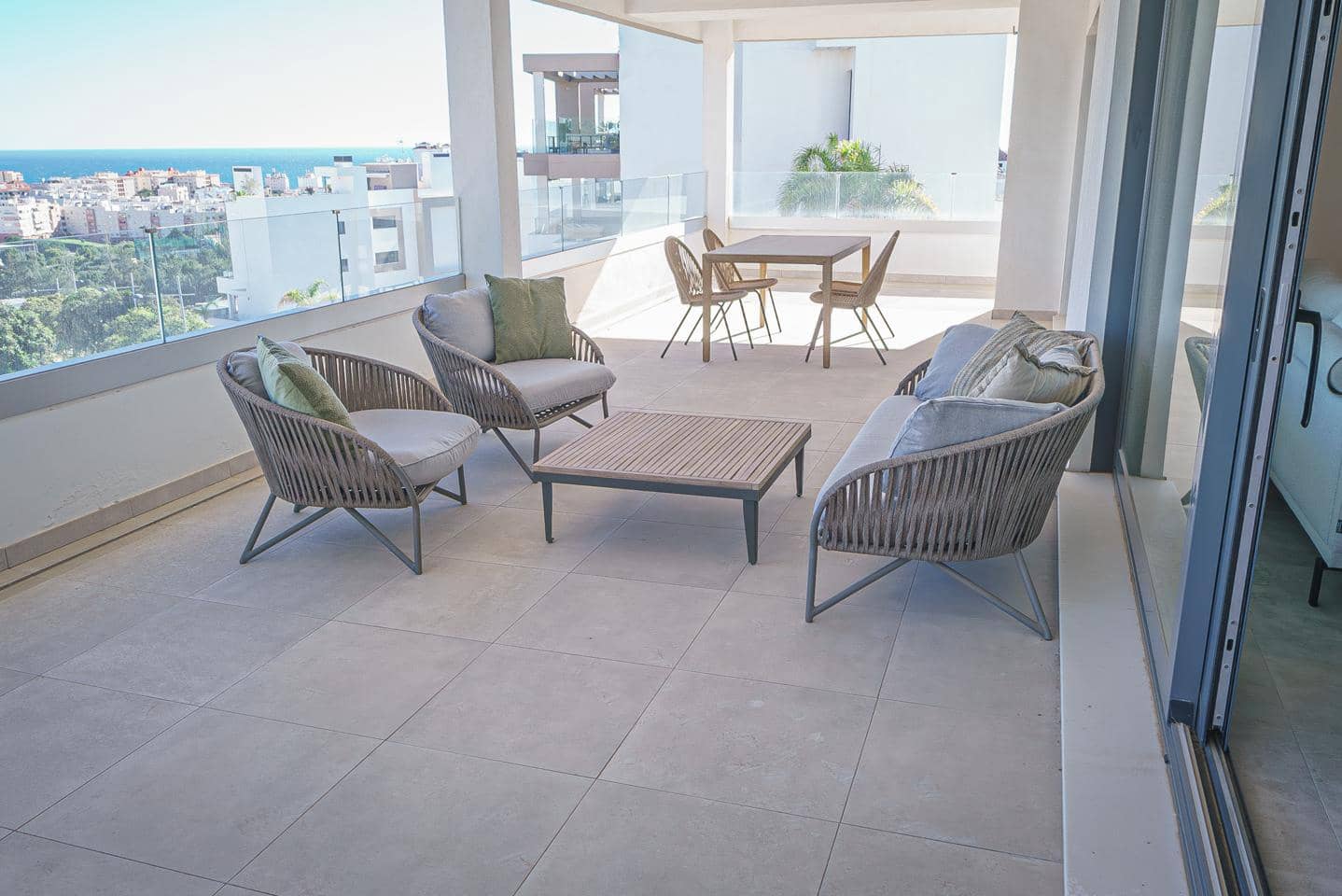 3 chambre Appartement à vendre à Estepona avec garage - 795 000 € (Ref: 8738928)