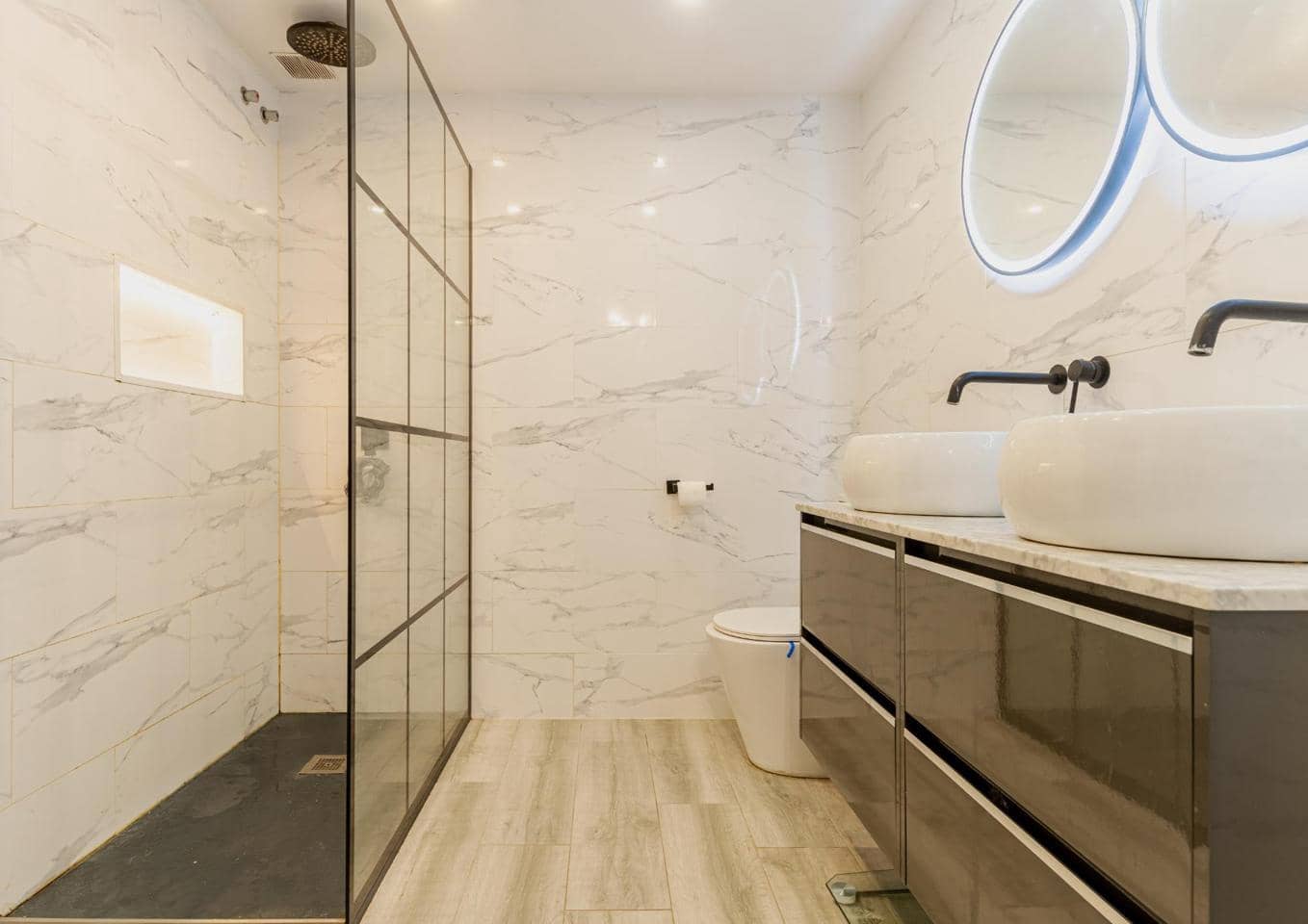 2 soveværelse Villa til salg i Marbella med swimmingpool - € 595.000 (Ref: 8772828)