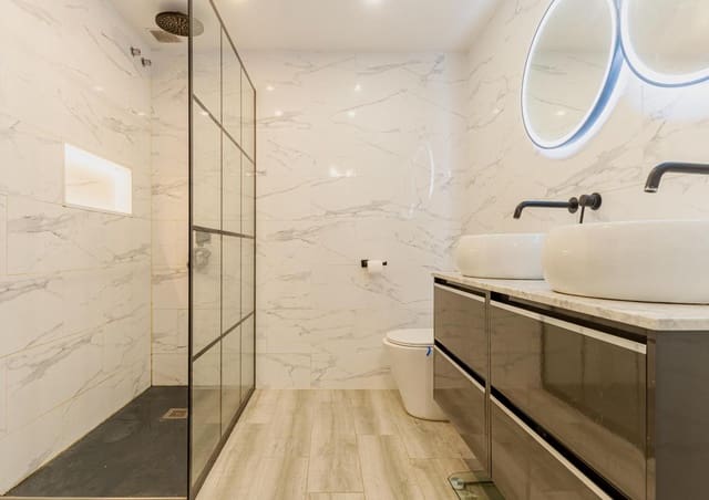 2 soverom Villa til salgs i Aloha Golf, Marbella med svømmebasseng - € 595 000 (Ref: 8772829)