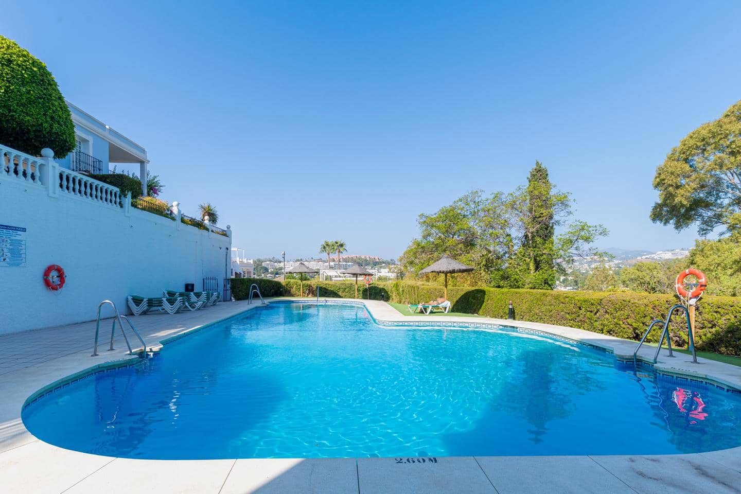 2 slaapkamer Villa te koop in Marbella met zwembad - € 595.000 (Ref: 8772829)
