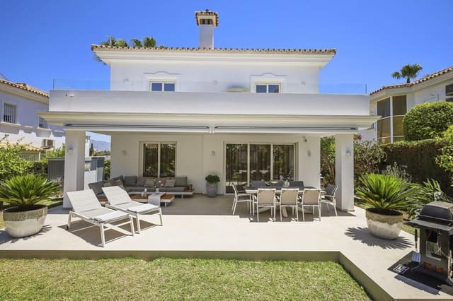 4 chambre Villa/Maison à vendre à San Pedro de Alcantara, Marbella avec piscine garage - 1 495 000 € (Ref: 8917416)