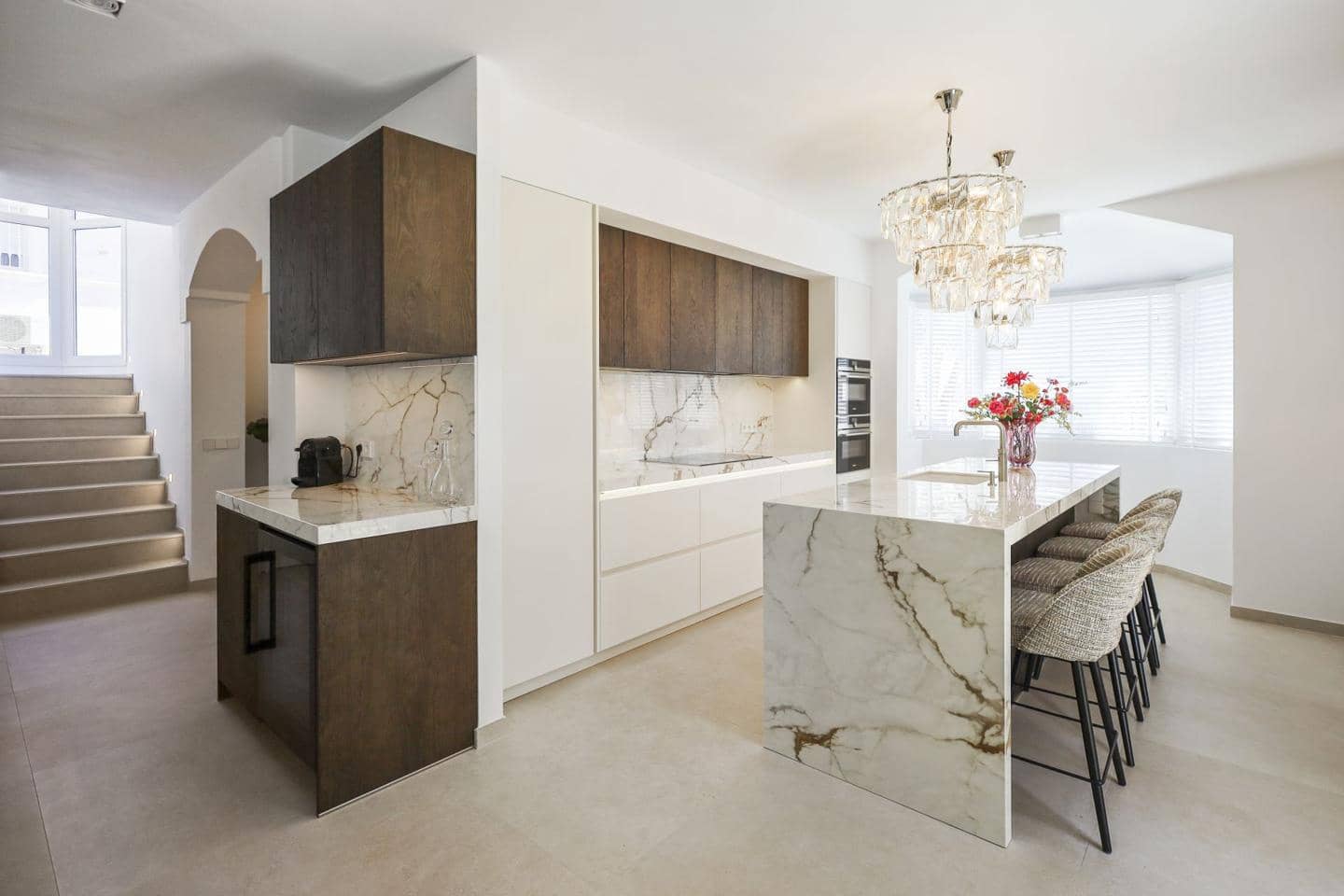 4 bedroom Villa for sale in San Pedro de Alcantara with pool garage - € 1,495,000 (Ref: 8917416)