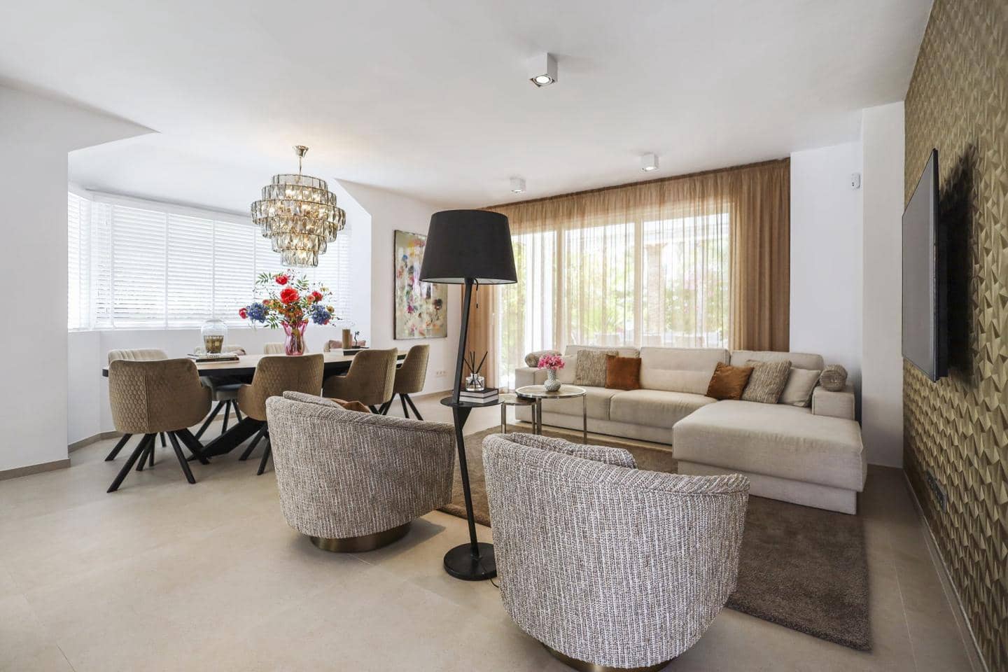 4 bedroom Villa for sale in San Pedro de Alcantara with pool garage - € 1,495,000 (Ref: 8917416)