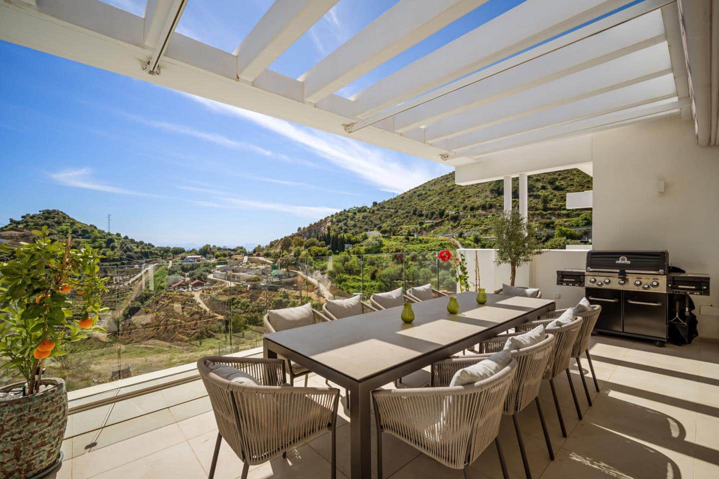 3 sovrum Lägenhet till salu i Marbella med garage - 1 150 000 € (Ref: 8953869)