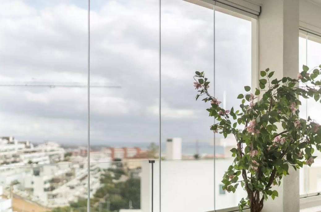 3 sovrum Lägenhet till salu i Estepona med garage - 695 000 € (Ref: 8960926)