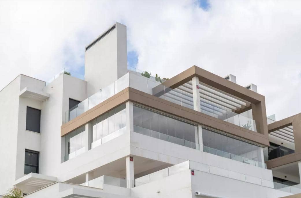 3 sovrum Lägenhet till salu i Estepona med garage - 695 000 € (Ref: 8960926)