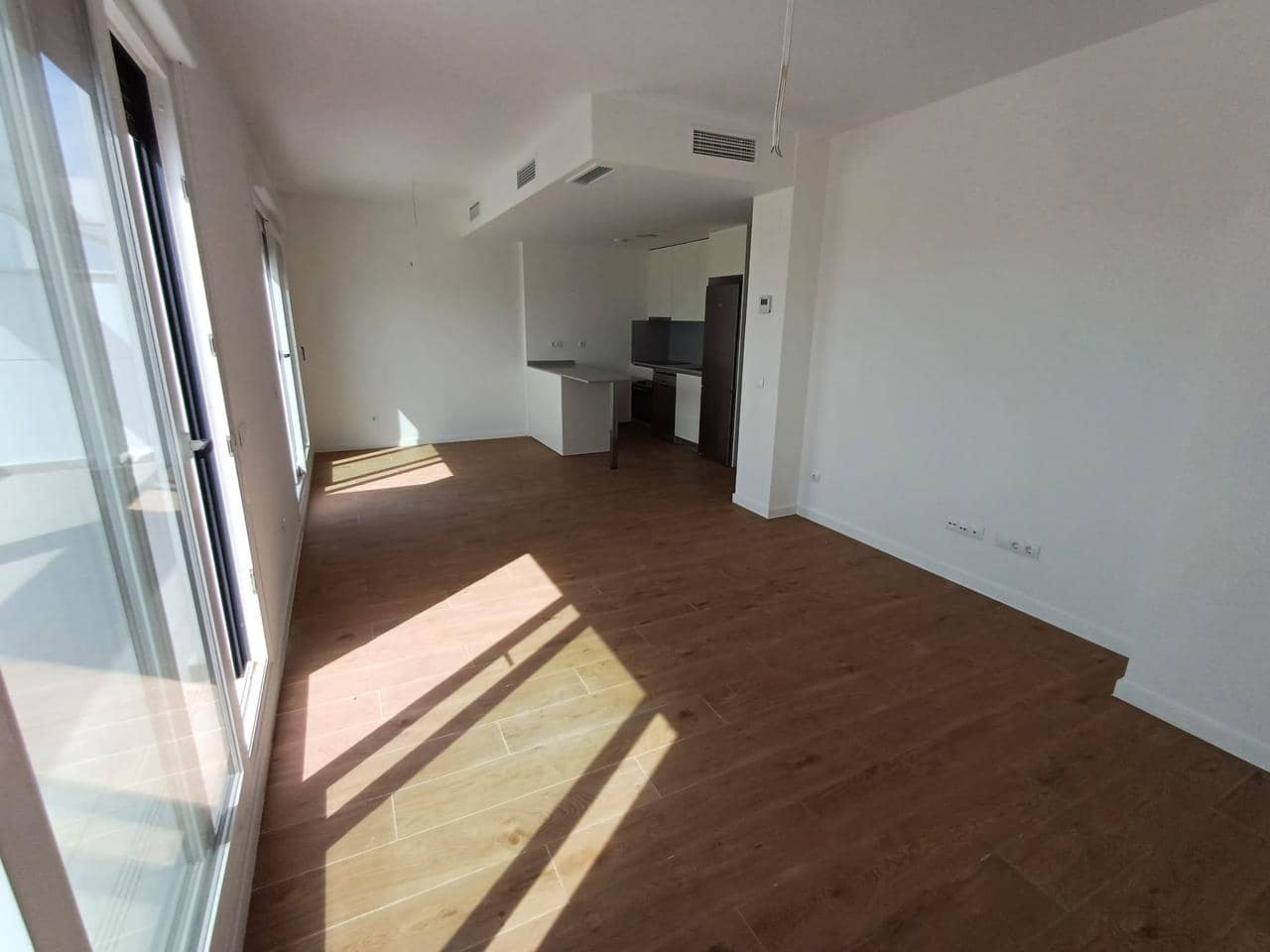 2 slaapkamer Flat te koop in Estepona met garage - € 469.820 (Ref: 8983374)