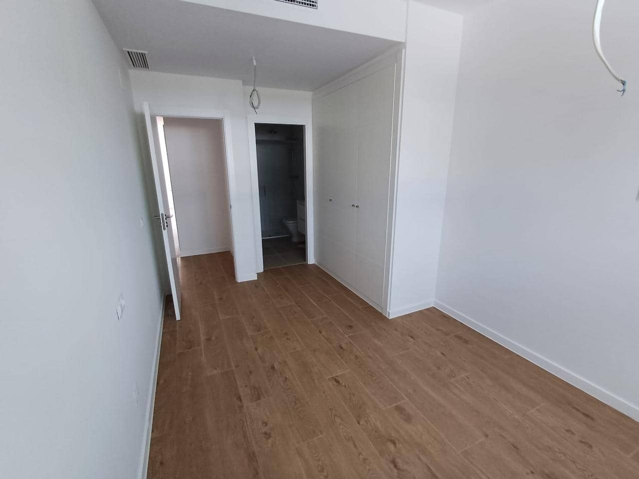 2 slaapkamer Flat te koop in Estepona met garage - € 469.820 (Ref: 8983374)