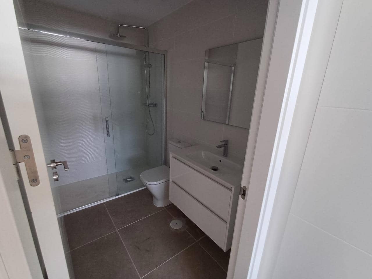 2 slaapkamer Flat te koop in Estepona met garage - € 469.820 (Ref: 8983374)