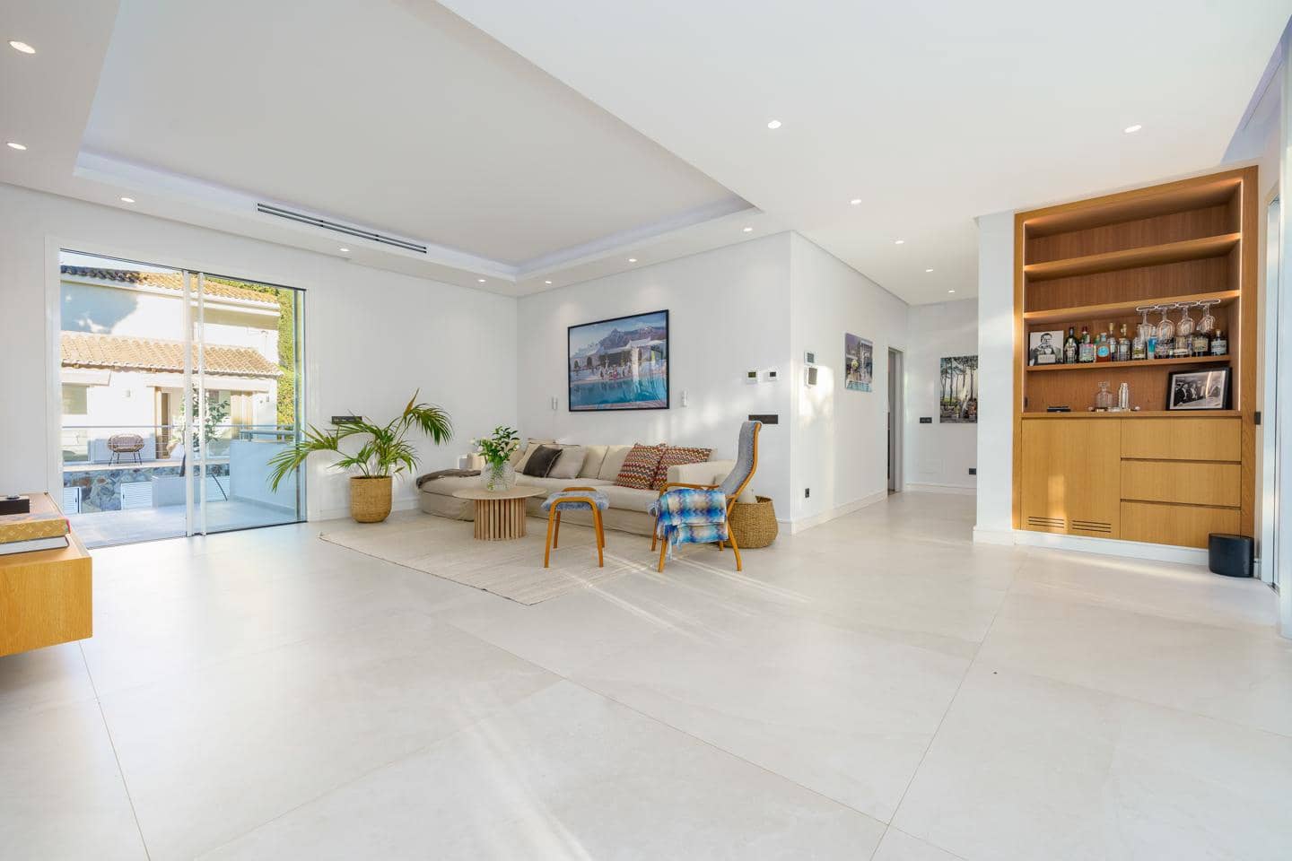 6 soverom Villa til salgs i Marbella med svømmebasseng garasje - € 2 590 000 (Ref: 8983375)