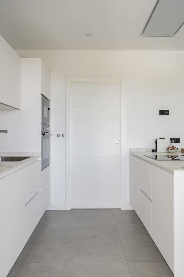 2 soverom Leilighet til salgs i Estepona med garasje - € 650 000 (Ref: 8983753)