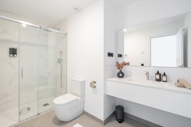 2 slaapkamer Flat te koop in Altos de Estepona, Estepona met garage - € 650.000 (Ref: 8983753)