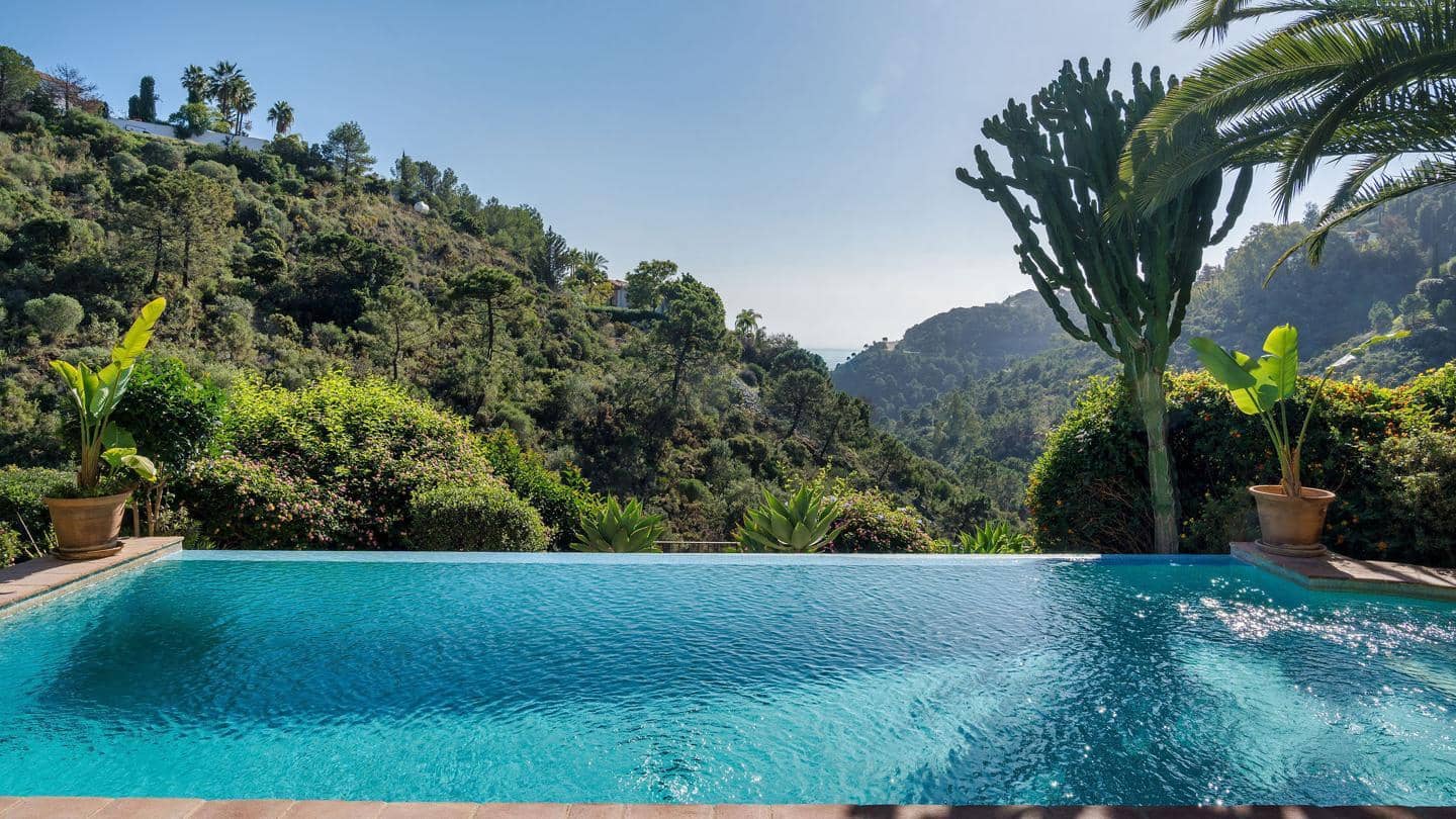 4 soverom Villa til salgs i Artola med svømmebasseng garasje - € 2 500 000 (Ref: 8986490)