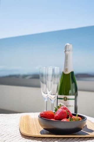 2 makuuhuone Asunto myytävänä paikassa Altos de Estepona, Estepona mukana 
autotalli - 650 000 € (Ref: 9002677)