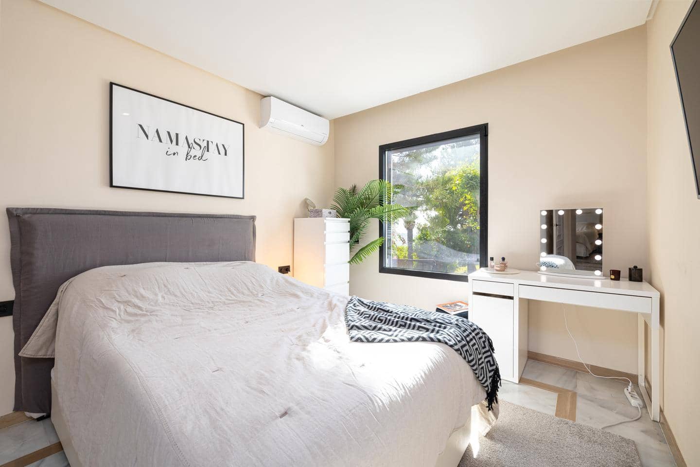 4 soveværelse Villa til salg i Benahavis med swimmingpool garage - € 1.890.000 (Ref: 9030875)