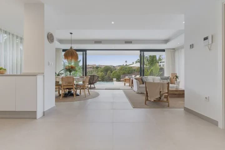 6 camera da letto Villa in vendita in Estepona con piscina garage - 1.495.000 € (Rif: 9030884)