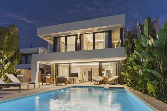 6 camera da letto Villa in vendita in La Concha - Resina Golf, Estepona con piscina garage - 1.495.000 € (Rif: 9030884)