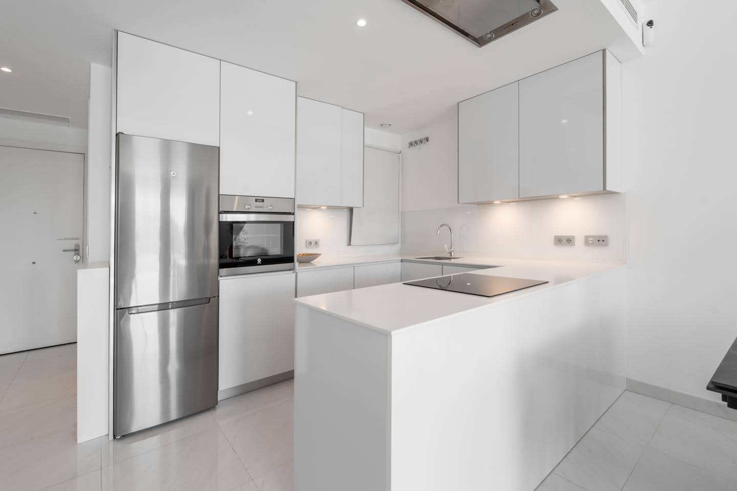 2 slaapkamer Flat te koop in Cancelada met garage - € 445.000 (Ref: 9064538)