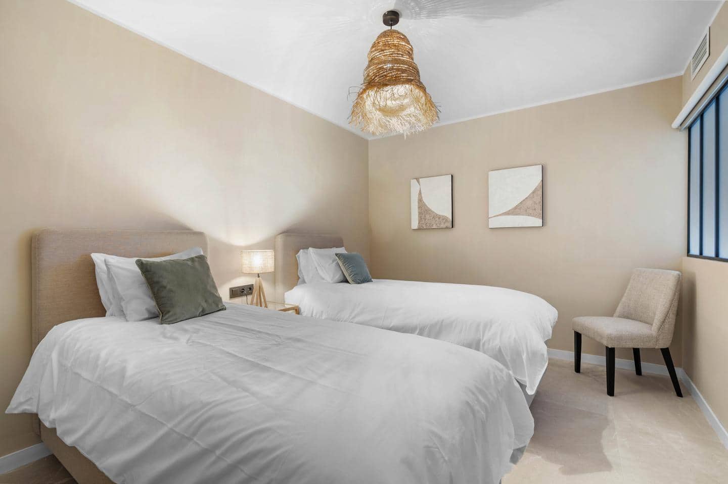 4 sovrum Lägenhet till salu i Marbella med garage - 765 000 € (Ref: 9064539)