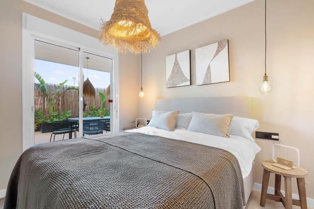 4 sovrum Lägenhet till salu i Nueva Andalucía Centro, Marbella med garage - 765 000 € (Ref: 9064539)