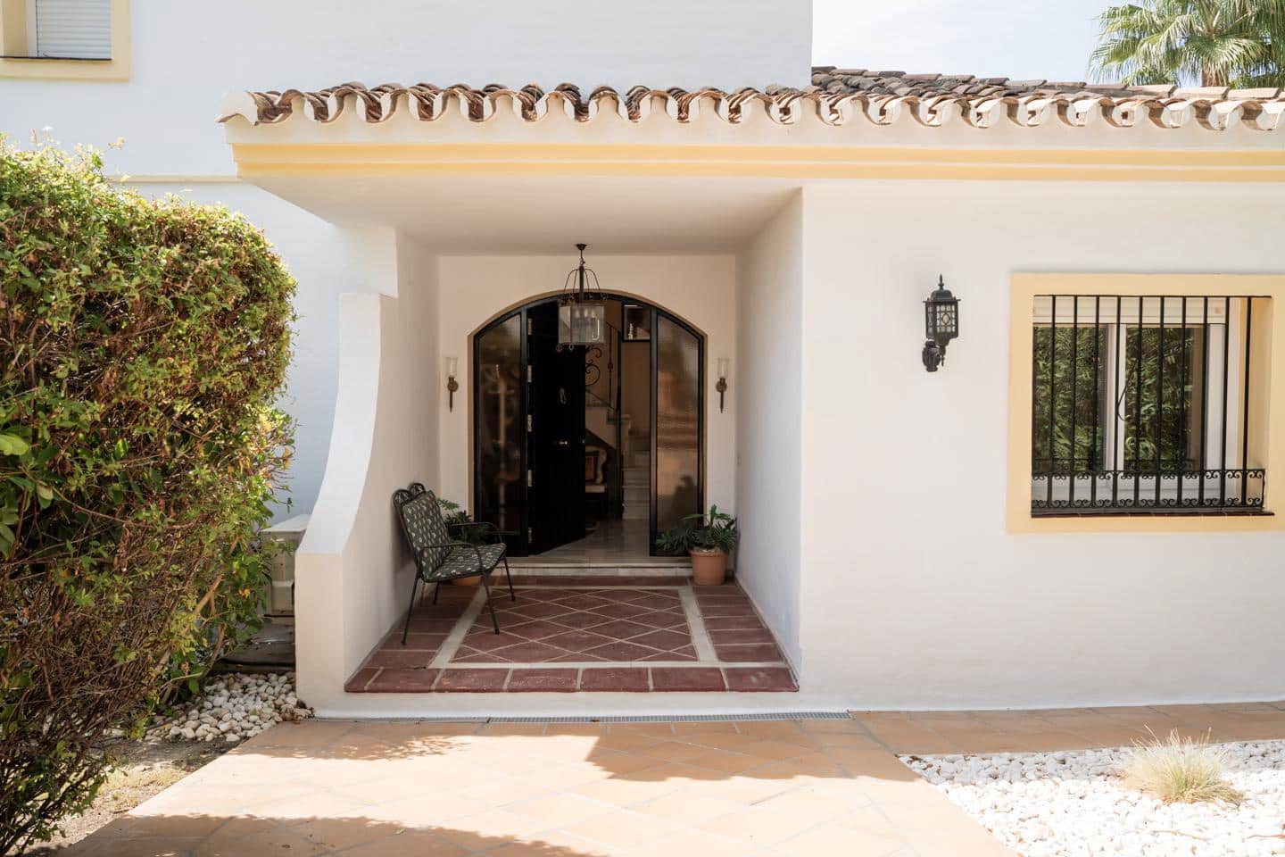 4 slaapkamer Villa te koop in Benahavis met zwembad garage - € 1.495.000 (Ref: 9201524)