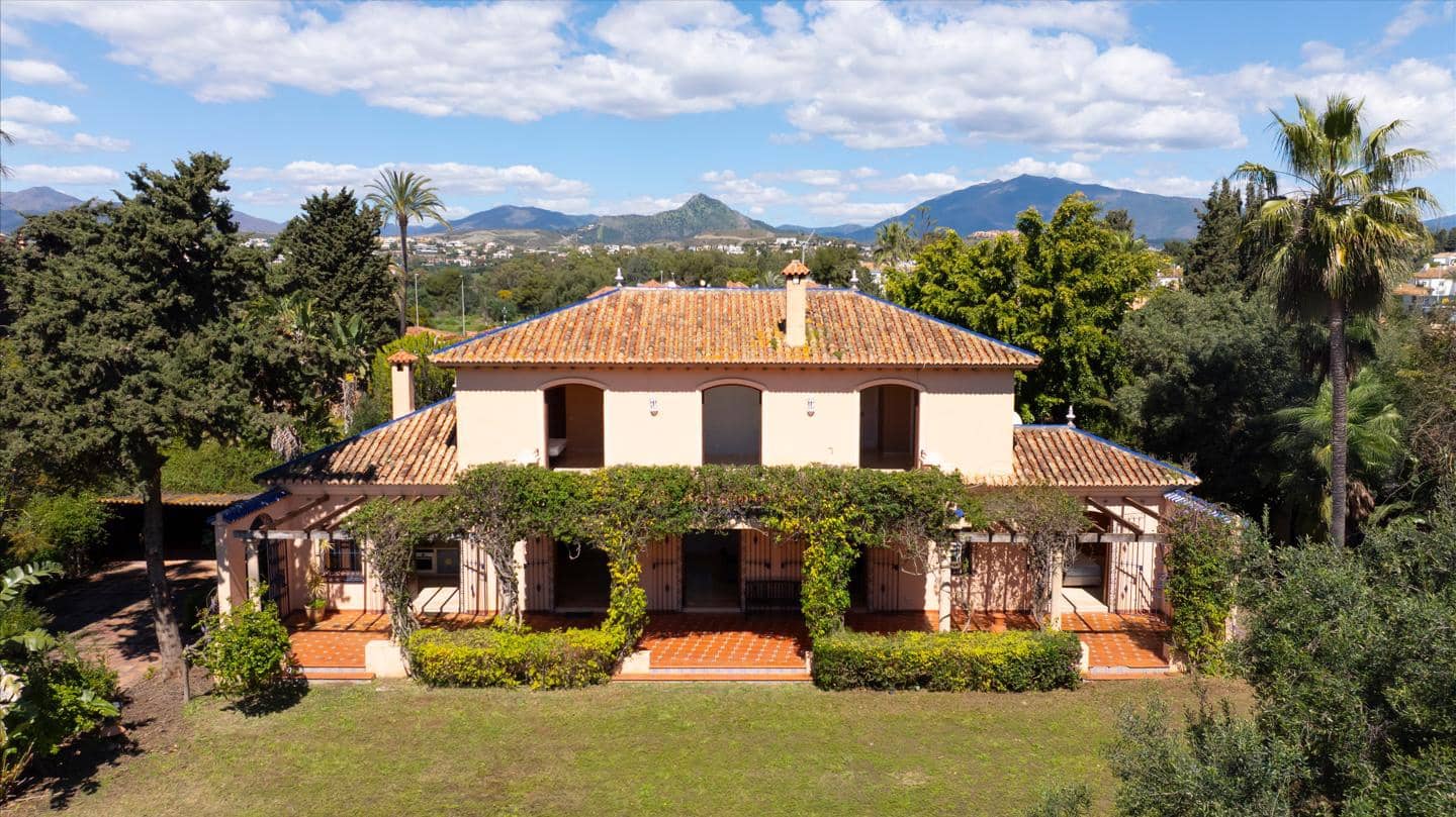 4 chambre Villa/Maison à vendre à El Paraiso avec piscine garage - 2 000 000 € (Ref: 9201526)