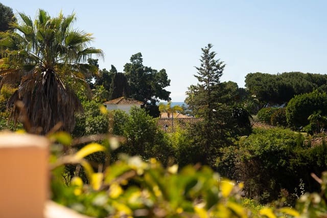 4 sovrum Villa till salu i El Paraiso, Estepona med pool garage - 2 000 000 € (Ref: 9201526)