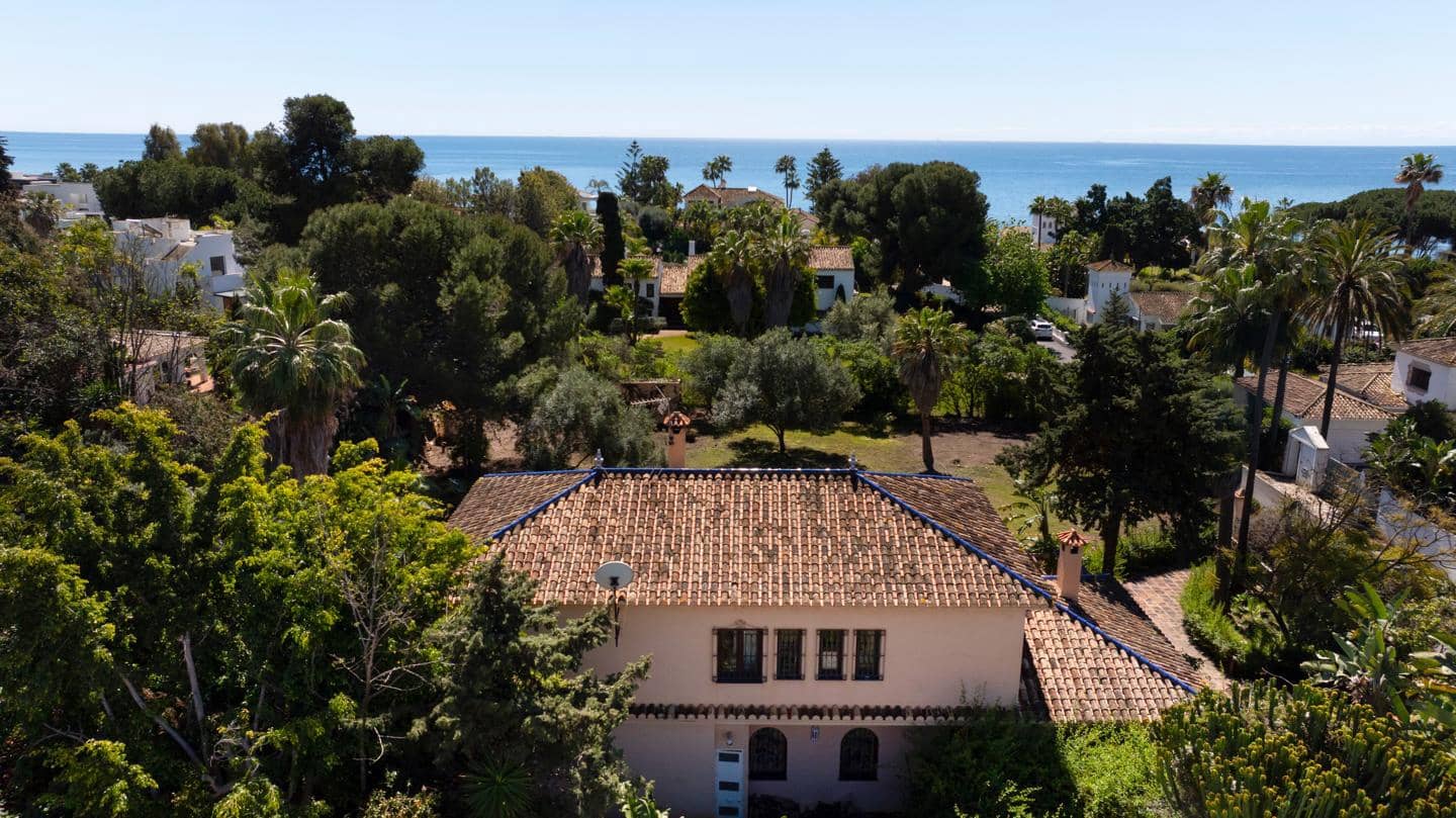 4 chambre Villa/Maison à vendre à El Paraiso avec piscine garage - 2 000 000 € (Ref: 9201526)