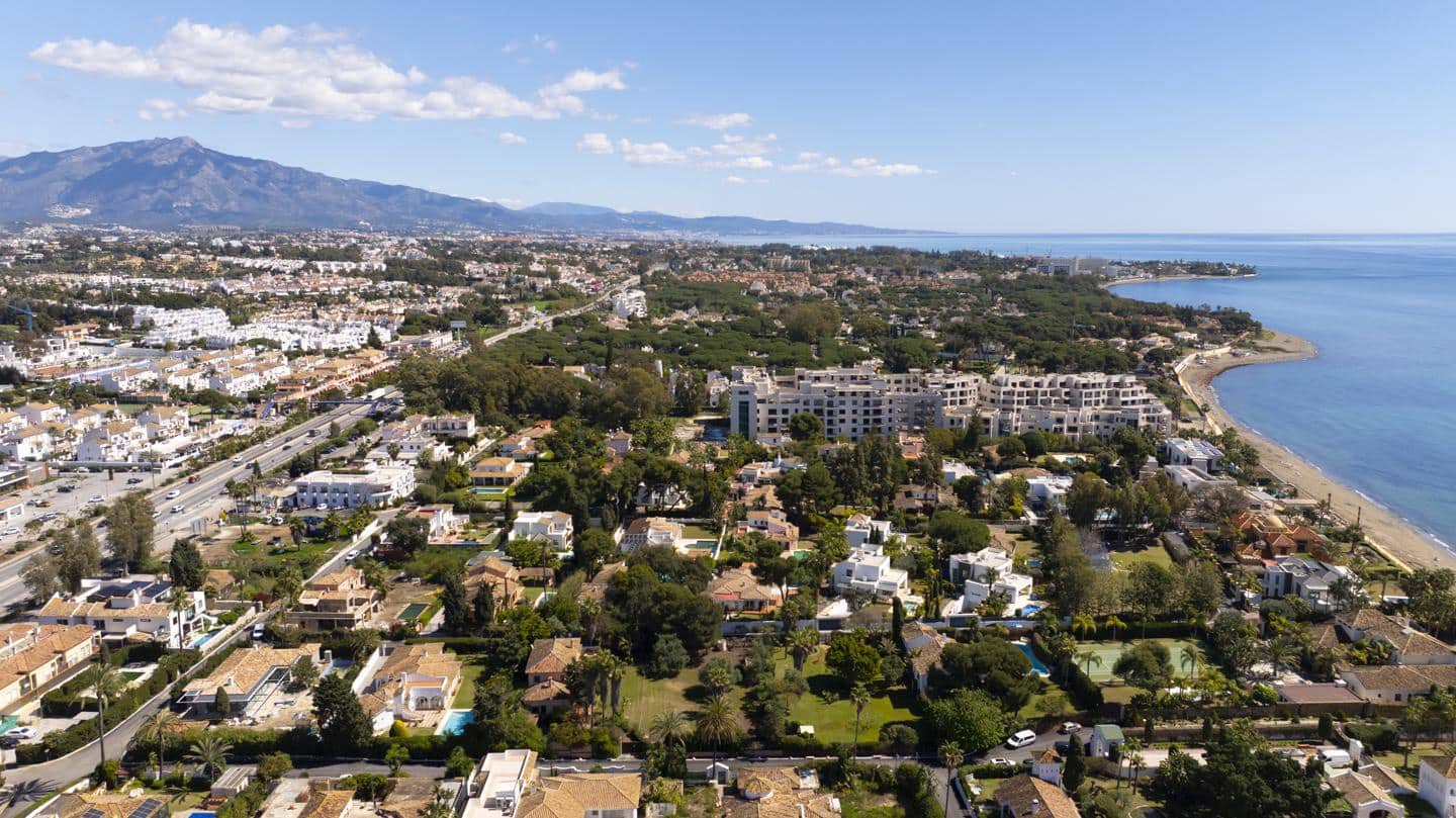 4 chambre Villa/Maison à vendre à El Paraiso avec piscine garage - 2 000 000 € (Ref: 9201526)