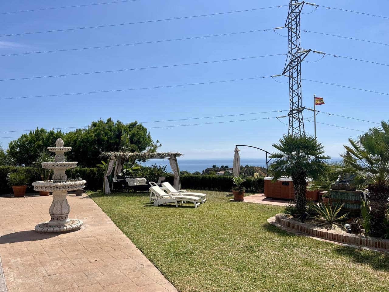 6 soveværelse Villa til salg i Estepona med swimmingpool garage - € 1.190.000 (Ref: 9235301)