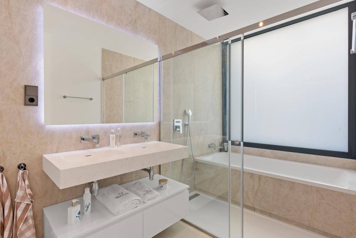 5 slaapkamer Villa te koop in Marbella met zwembad garage - € 2.395.000 (Ref: 9394314)