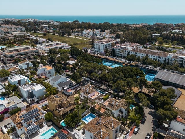 6 slaapkamer Villa te koop in Rodeo Alto - Guadaiza - La Campana, Marbella met zwembad garage - € 2.150.000 (Ref: 9394315)