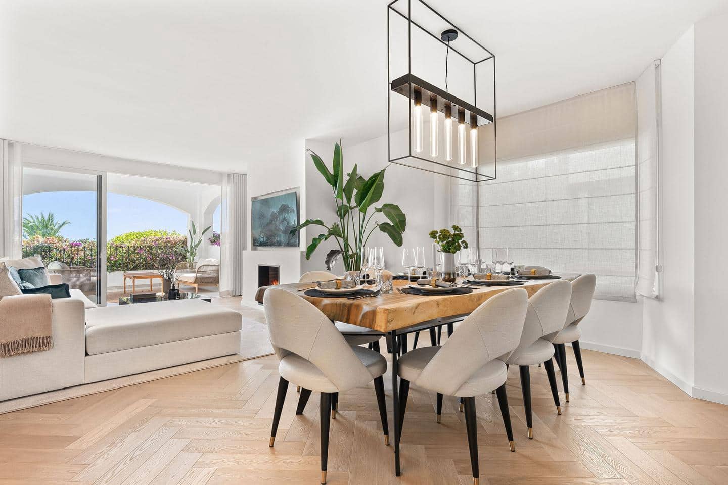 4 sypialnia Willa na sprzedaż w Marbella z basenem garażem - 1 650 000 € (Ref: 9394316)