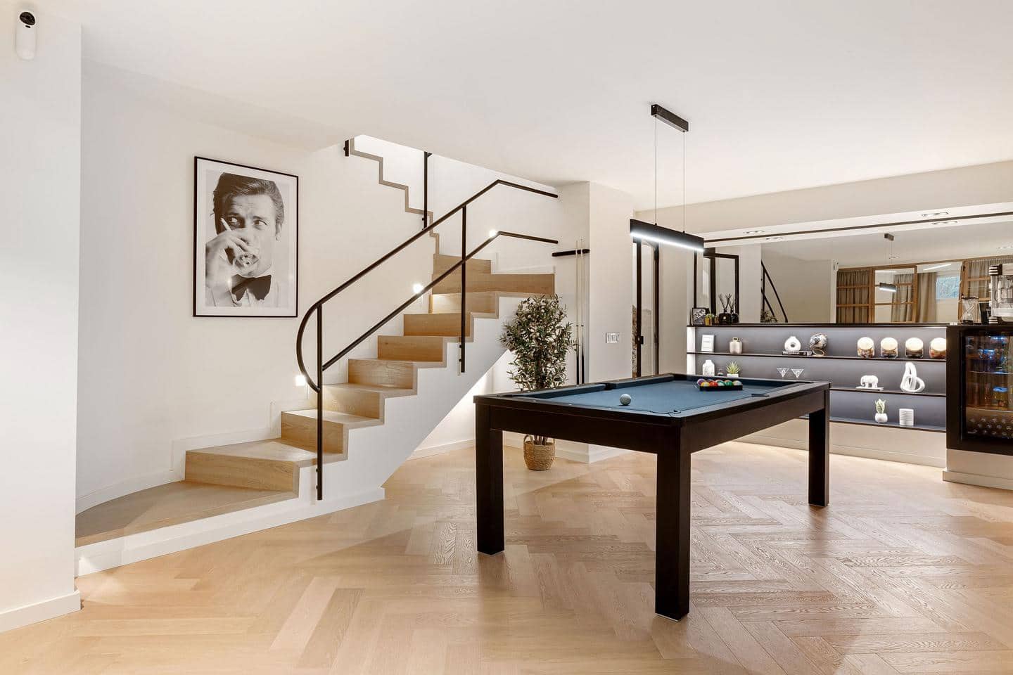 4 sypialnia Willa na sprzedaż w Marbella z basenem garażem - 1 650 000 € (Ref: 9394316)