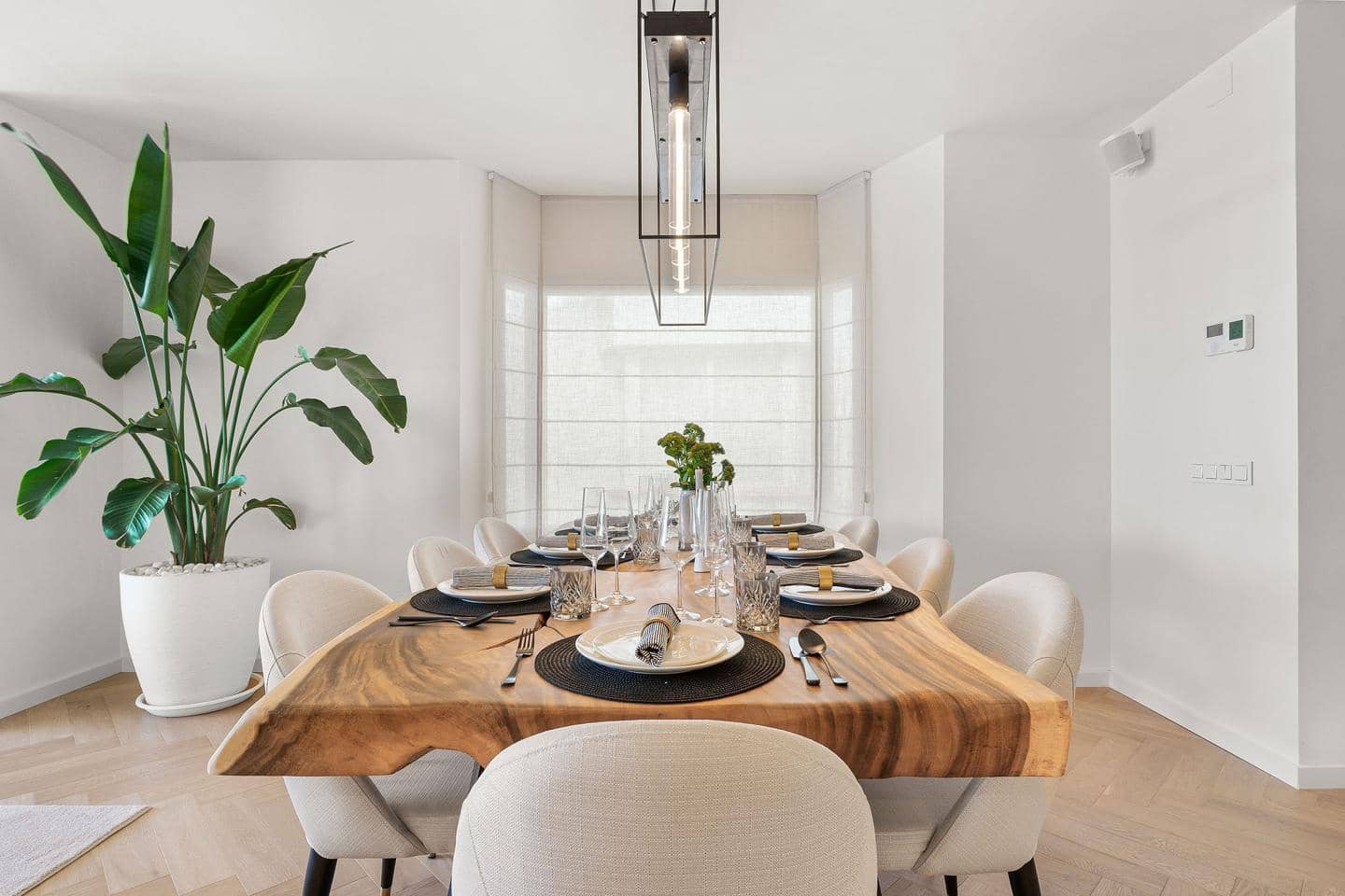 4 sypialnia Willa na sprzedaż w Marbella z basenem garażem - 1 650 000 € (Ref: 9394316)