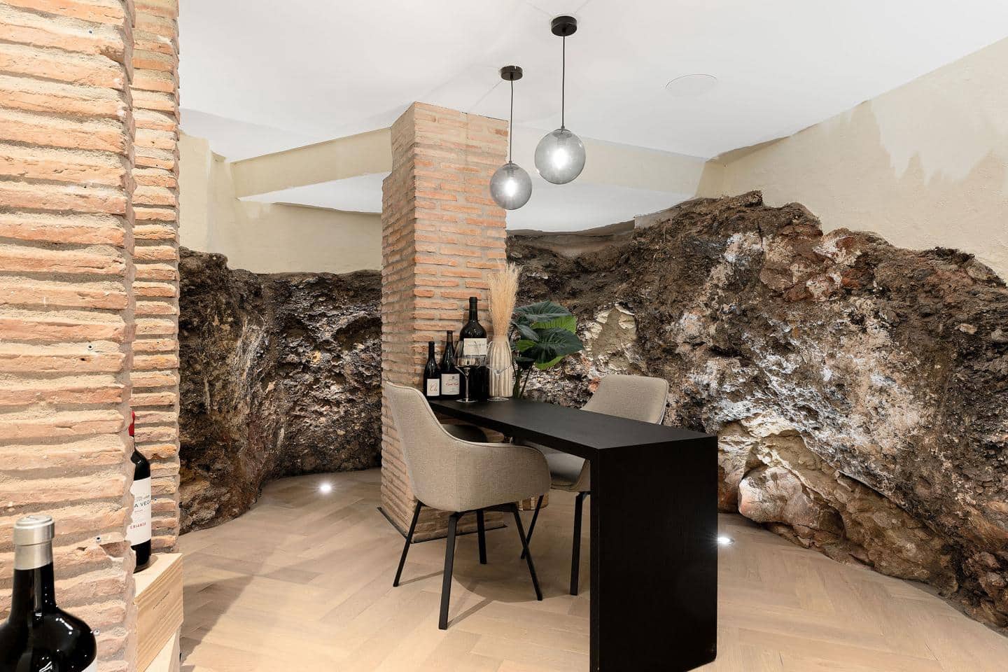 4 sypialnia Willa na sprzedaż w Marbella z basenem garażem - 1 650 000 € (Ref: 9394316)