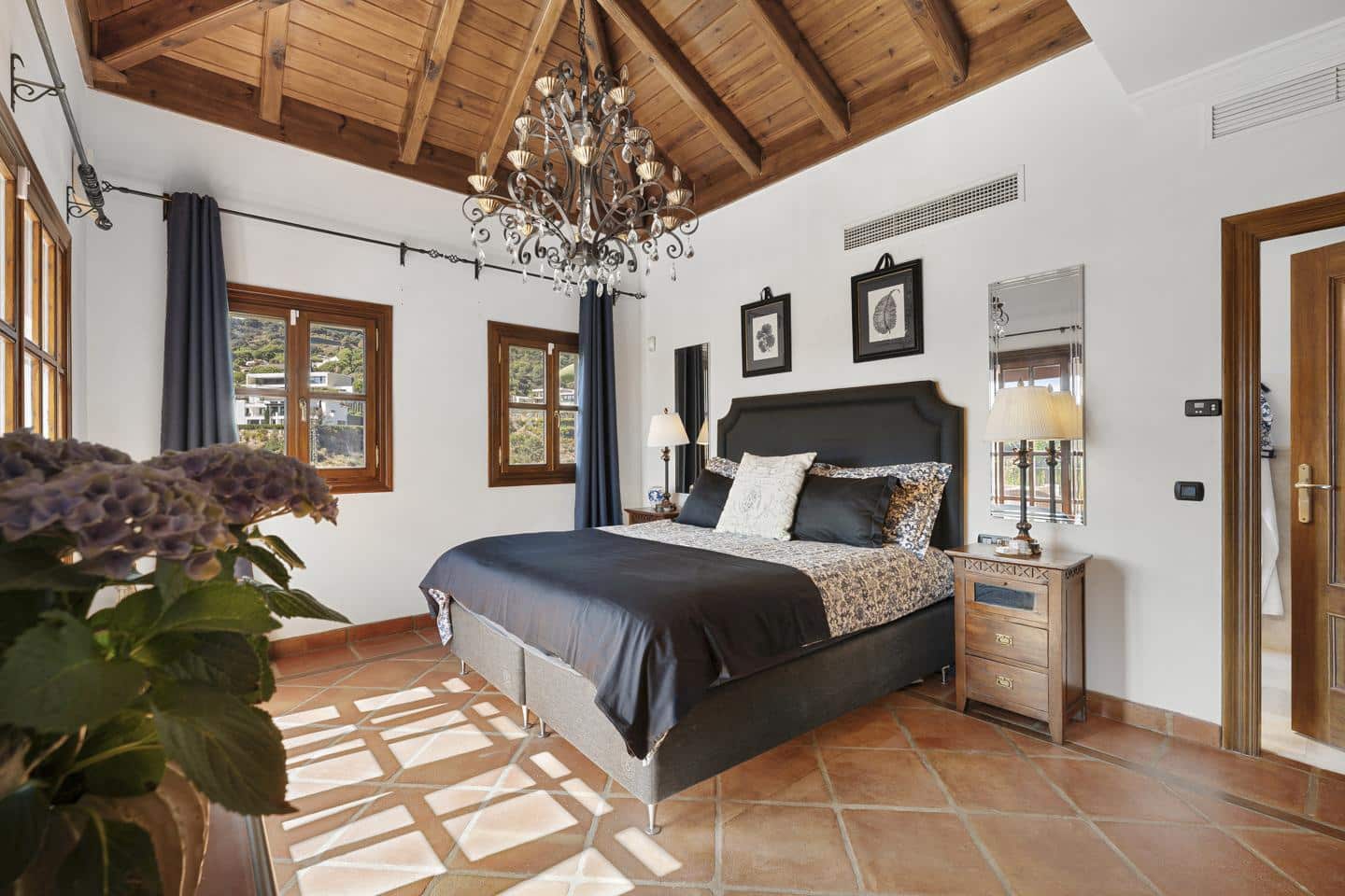 4 sypialnia Willa na sprzedaż w Marbella z garażem - 4 500 000 € (Ref: 9394318)