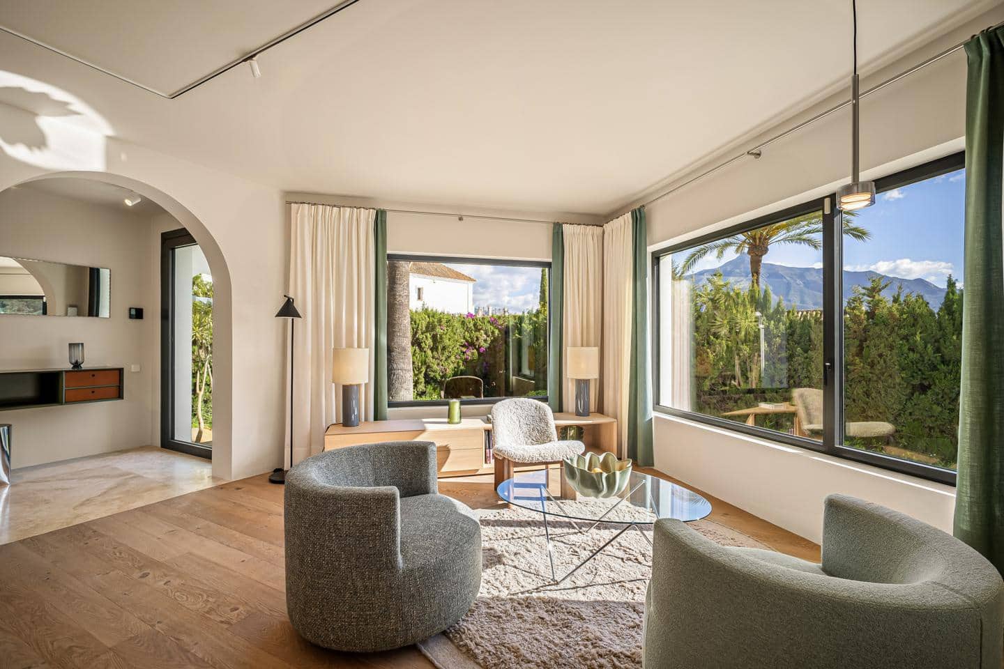 4 sovrum Villa till salu i Marbella med pool garage - 3 100 000 € (Ref: 9394319)