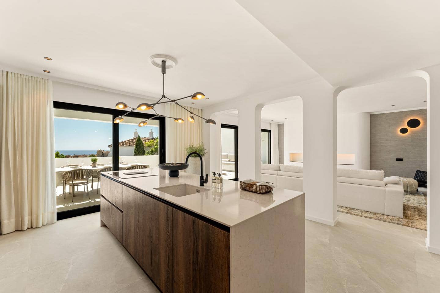 3 sypialnia Mieszkanie na sprzedaż w Benahavis z basenem garażem - 1 350 000 € (Ref: 9394321)