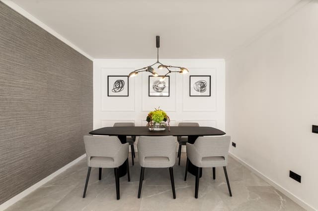 3 slaapkamer Flat te koop in Los Arqueros - Puerto del Almendro, Benahavís met zwembad garage - € 1.350.000 (Ref: 9394321)