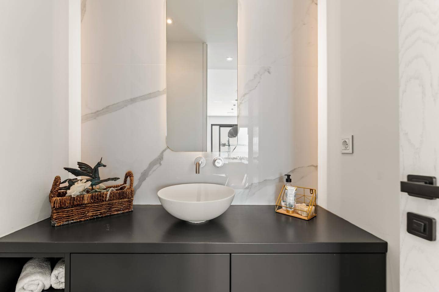 3 slaapkamer Flat te koop in Benahavis met garage - € 2.149.000 (Ref: 9394322)