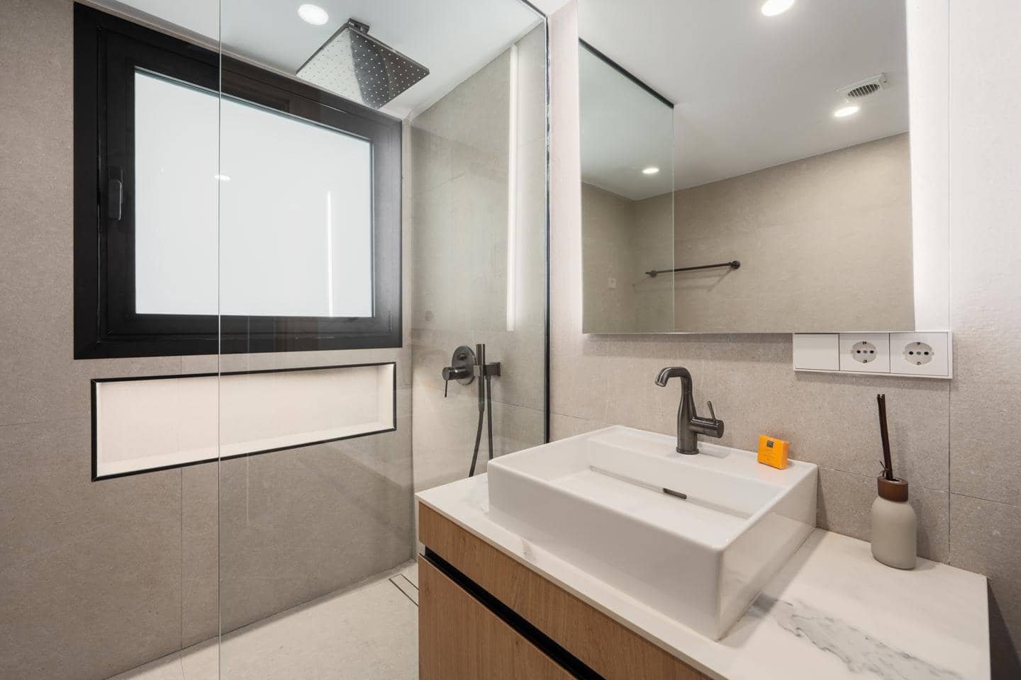 3 slaapkamer Flat te koop in Marbella met garage - € 1.195.000 (Ref: 9394323)